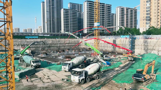 31小時，7000方！特固德商砼圓滿完成中建二局跨國區(qū)域總部集聚區(qū)項目1#樓筏板混凝土供應(yīng)任務(wù)